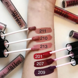 Жидкая матовая помада для губ TRIUMPH MATTE COLOR TIME LIPCOLOR 12